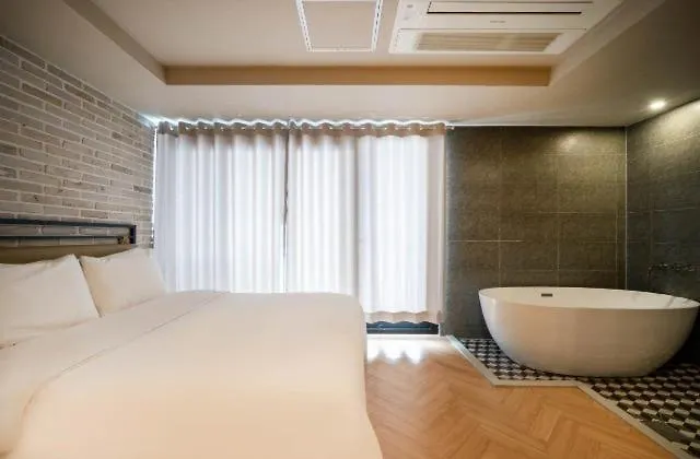Motel Gwangalli Brown Dot Gwangalli Beach, *