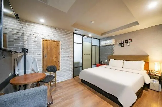 Motel Gwangalli Brown Dot Gwangalli Beach,